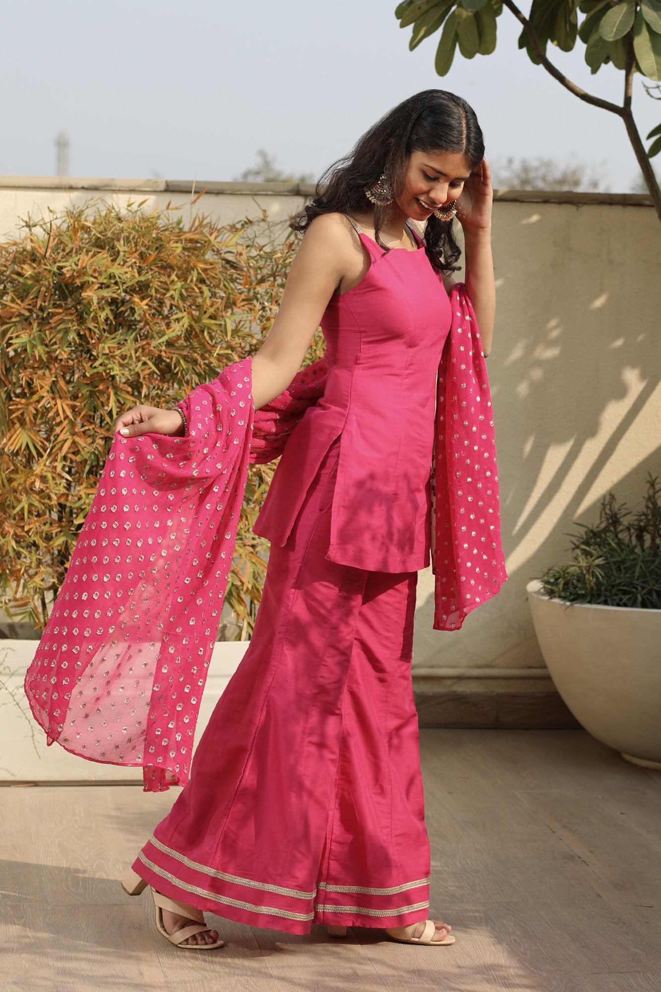 Gulabi Short Kurta Set